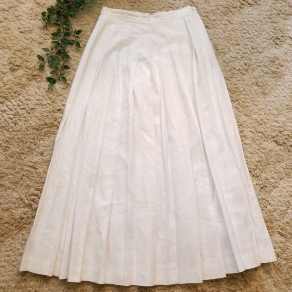 J. Crew Dresses & Skirts - J. Crew | 6| White Linen Pleated Full Maxi Skirt